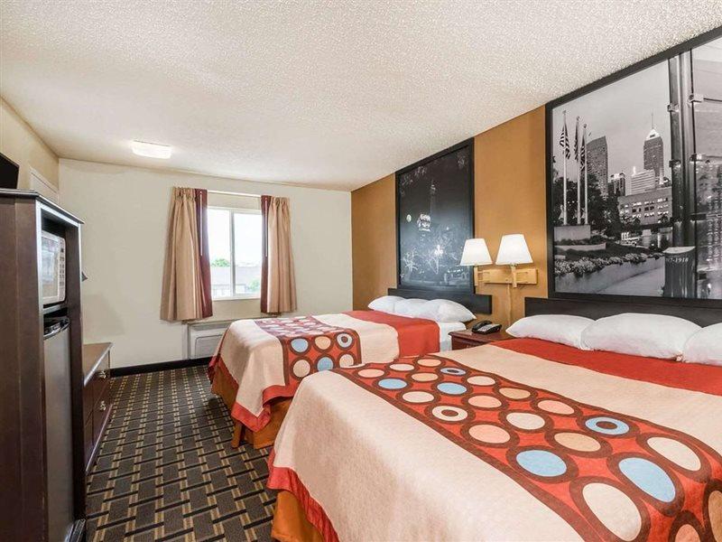 Super 8 By Wyndham Indianapolis/Ne/Castleton Area Hotell Eksteriør bilde