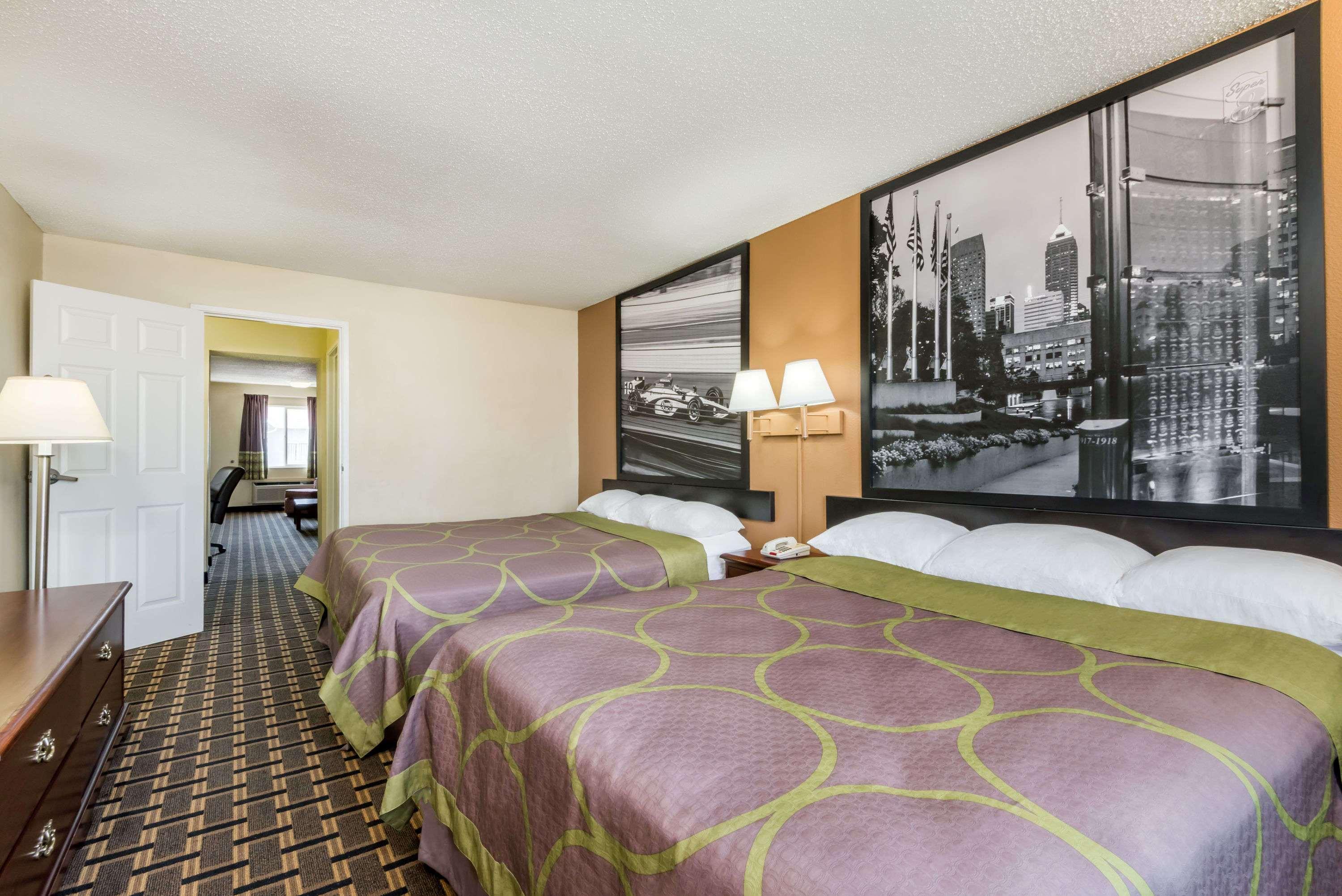 Super 8 By Wyndham Indianapolis/Ne/Castleton Area Hotell Eksteriør bilde