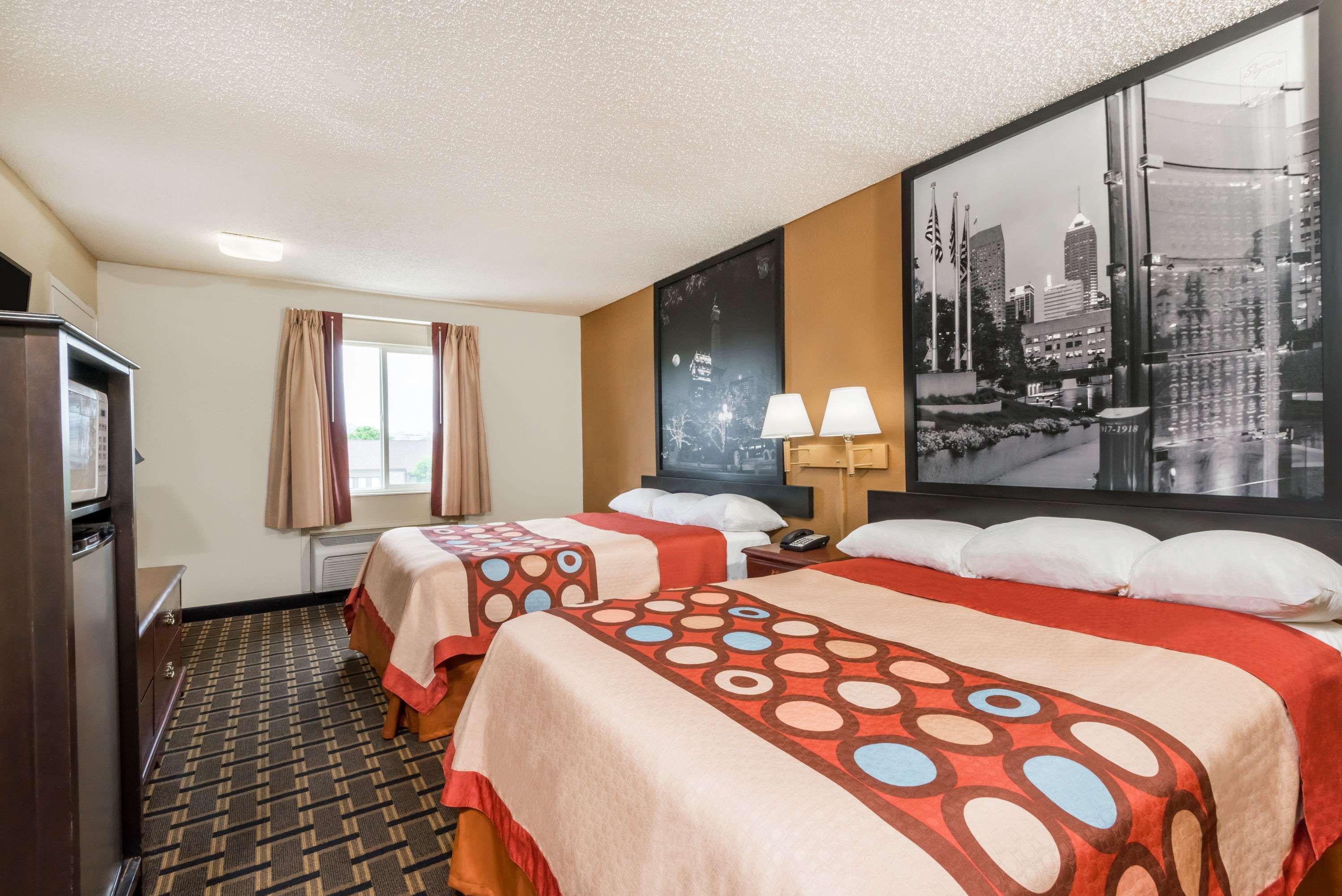 Super 8 By Wyndham Indianapolis/Ne/Castleton Area Hotell Eksteriør bilde