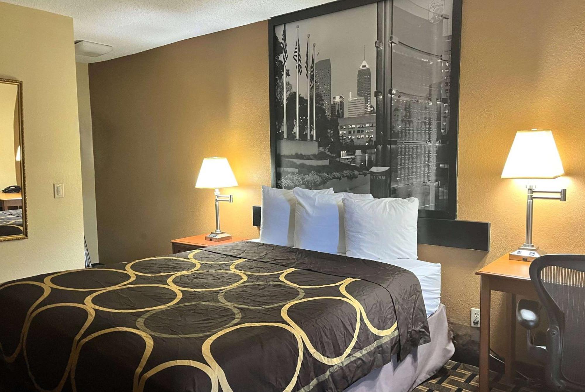 Super 8 By Wyndham Indianapolis/Ne/Castleton Area Hotell Eksteriør bilde